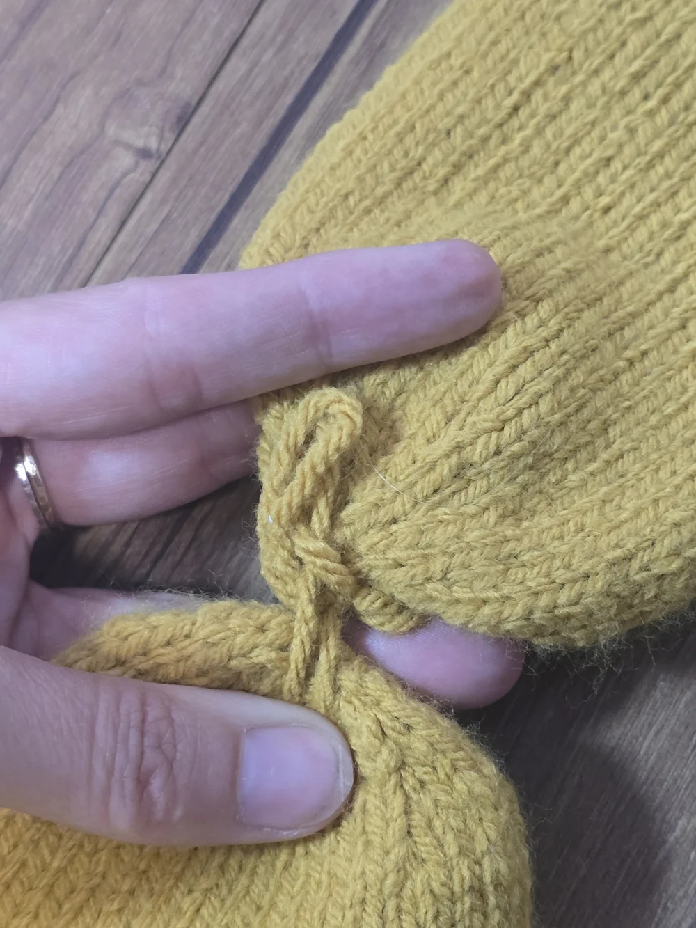 Handmade Mustard Yellow Knit Mittens with Brown Stripe Accent NWOT Hufflepuff